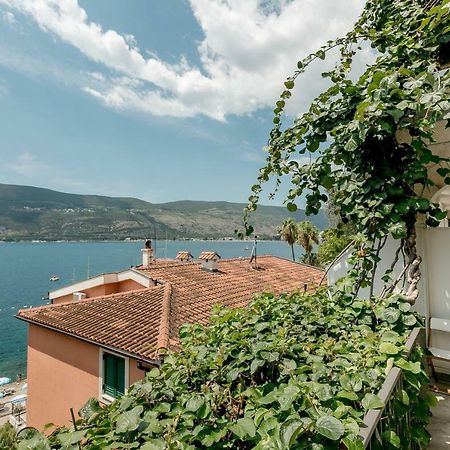 Boka Apartment 4 Herceg Novi Exteriör bild