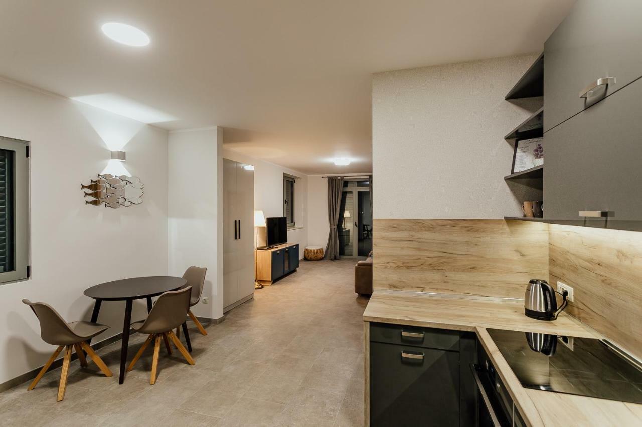 Boka Apartment 4 Herceg Novi Exteriör bild