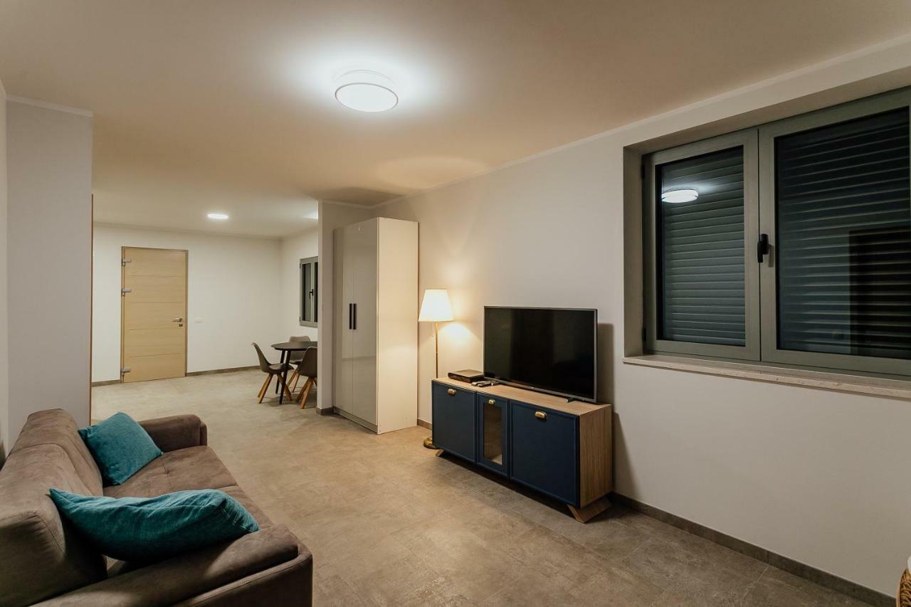 Boka Apartment 4 Herceg Novi Exteriör bild